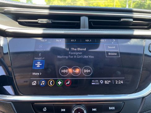 Used 2023 Buick Encore GX Essence w/ Experience Buick Package AWD/4WD image 22