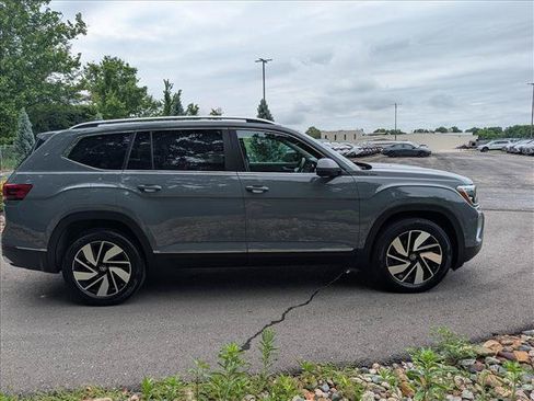 Certified 2025 Volkswagen Atlas SEL AWD/4WD image 6