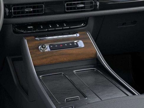 New 2025 Lincoln Aviator Reserve w/ Equipment Group 201A image 37