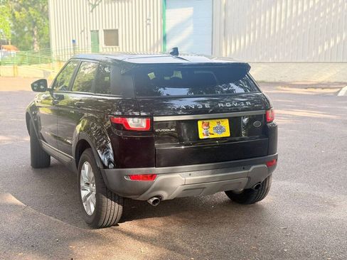Used 2018 Land Rover Range Rover Evoque SE AWD/4WD image 7