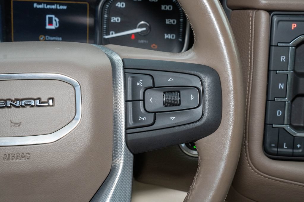 Used 2021 GMC Yukon Denali AWD/4WD image 21