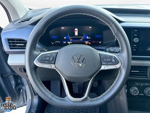 Used 2023 Volkswagen Taos SE FWD image 12