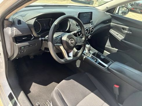 Used 2024 Nissan Sentra SV FWD image 18