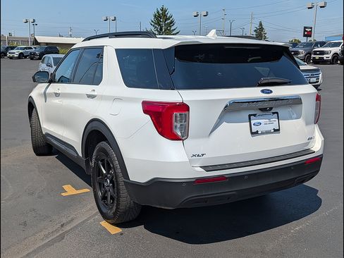 Certified 2023 Ford Explorer XLT AWD/4WD image 9