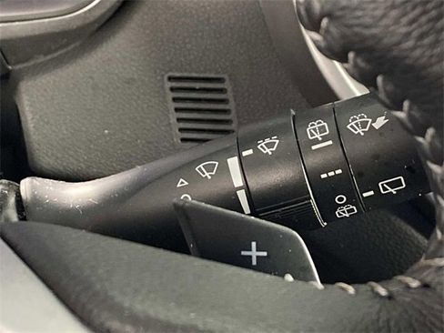 Used 2023 Subaru Ascent Premium w/ Convenience Package image 18