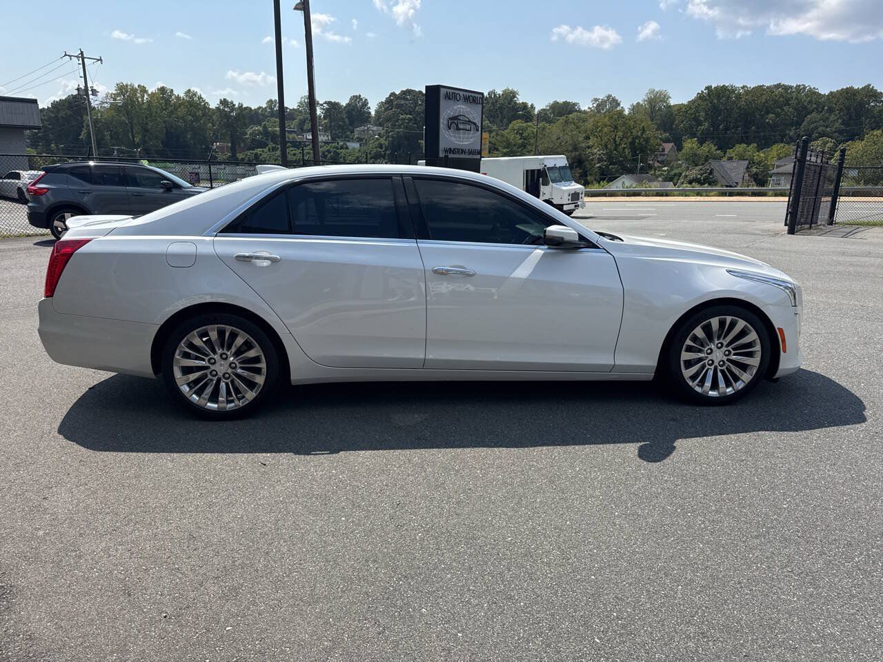 Used 2016 Cadillac CTS Luxury RWD image 10