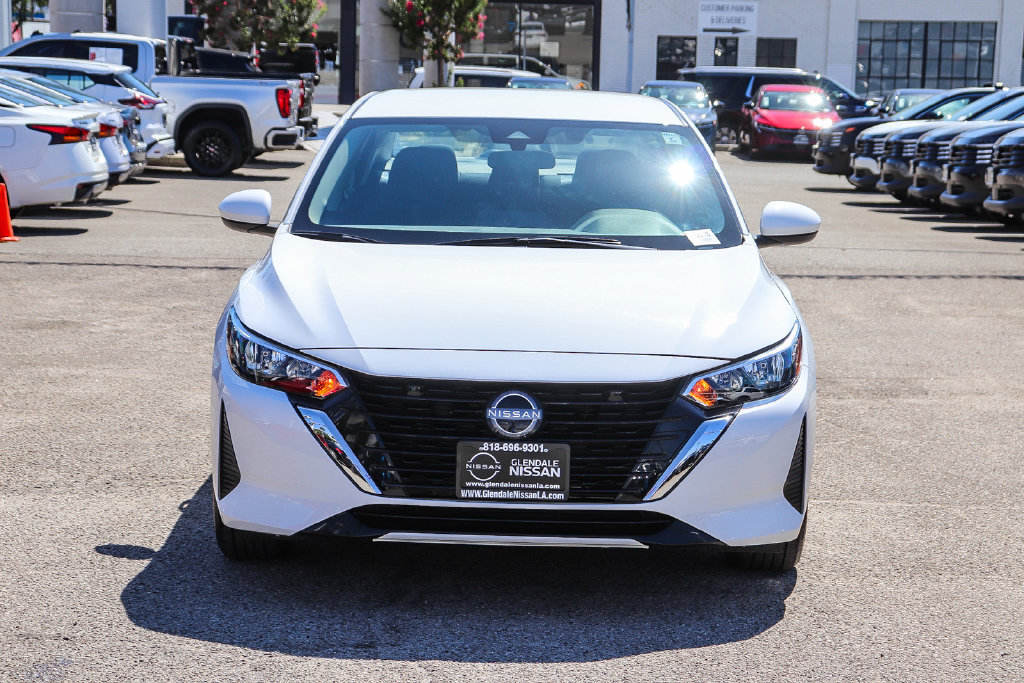 Certified 2025 Nissan Sentra SV FWD image 2