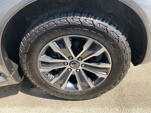 Used 2020 Nissan Armada SL w/ Premium Package RWD image 8