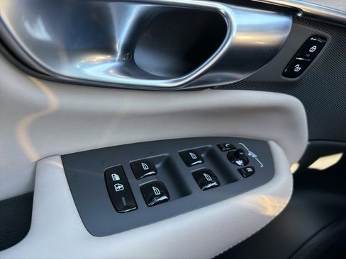 New 2026 Volvo XC90 B6 Ultra w/ Protection Package Premier image 21