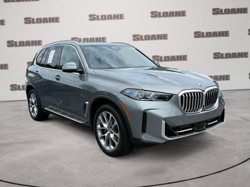Used 2024 BMW X5 xDrive40i w/ Premium Package AWD/4WD image 7