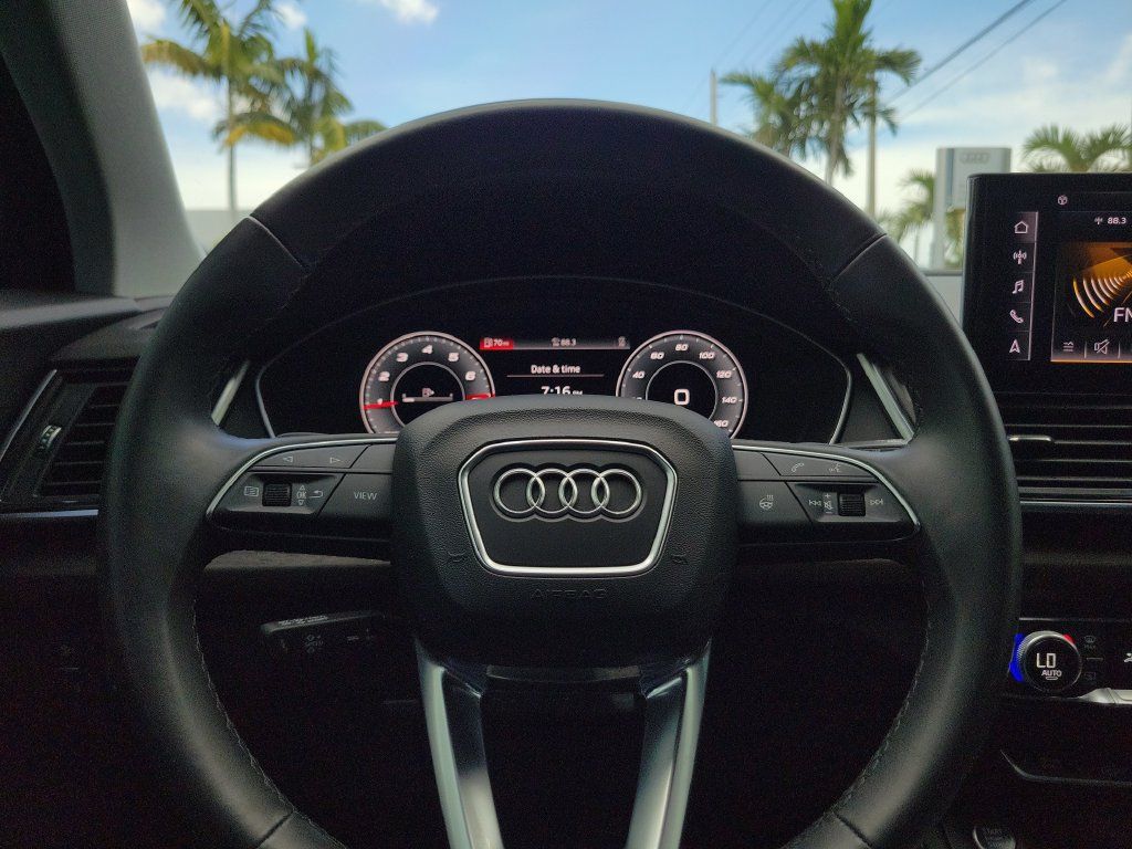 Certified 2021 Audi Q5 2.0T Premium Plus w/ Premium Plus Package AWD/4WD image 8