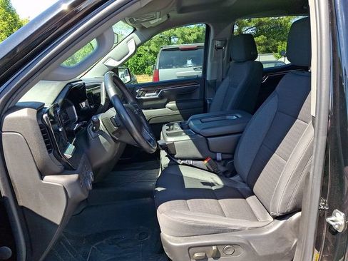 Used 2023 Chevrolet Silverado 1500 RST AWD/4WD image 9