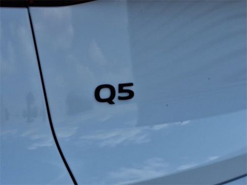 New 2025 Audi Q5 Premium image 22