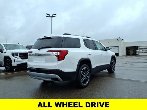Used 2023 GMC Acadia SLT w/ Technology Package image 4