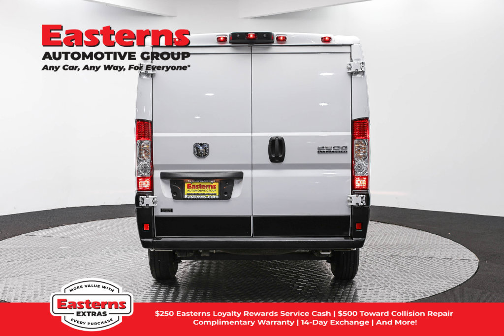Used 2025 RAM ProMaster 2500 w/ Convenience Group FWD image 7