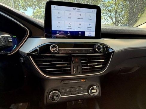 Certified 2020 Ford Escape SE Sport AWD/4WD image 18