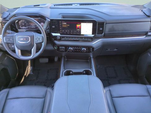 Used 2025 GMC Sierra 3500 SLT w/ SLT Premium Package image 14