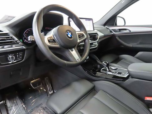 Used 2025 BMW X4 xDrive30i AWD/4WD image 7