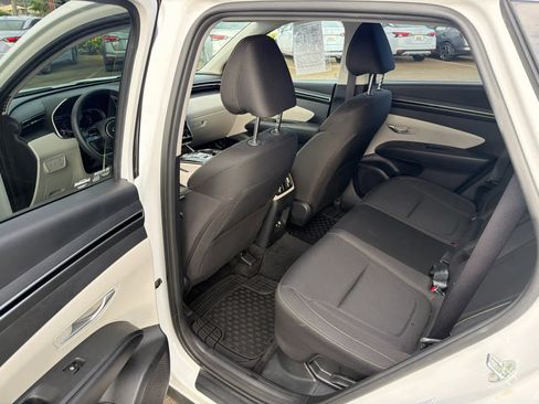 Used 2023 Hyundai Tucson Blue image 9