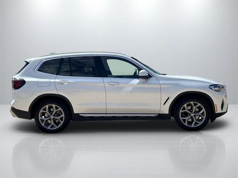 Used 2024 BMW X3 xDrive30i image 3