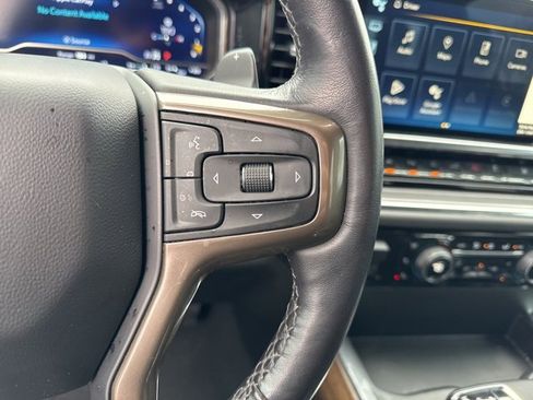 Used 2023 Chevrolet Silverado 1500 High Country w/ Technology Package image 18