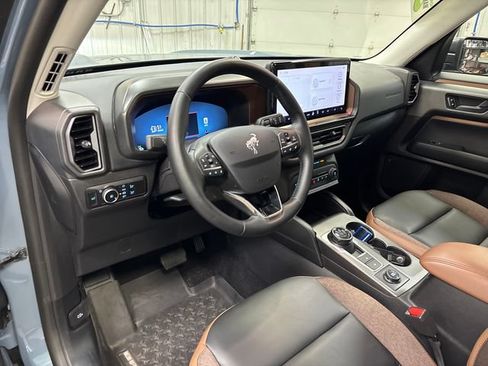 Used 2025 Ford Bronco Sport Outer Banks w/ Outer Banks Tech Package+ AWD/4WD image 17