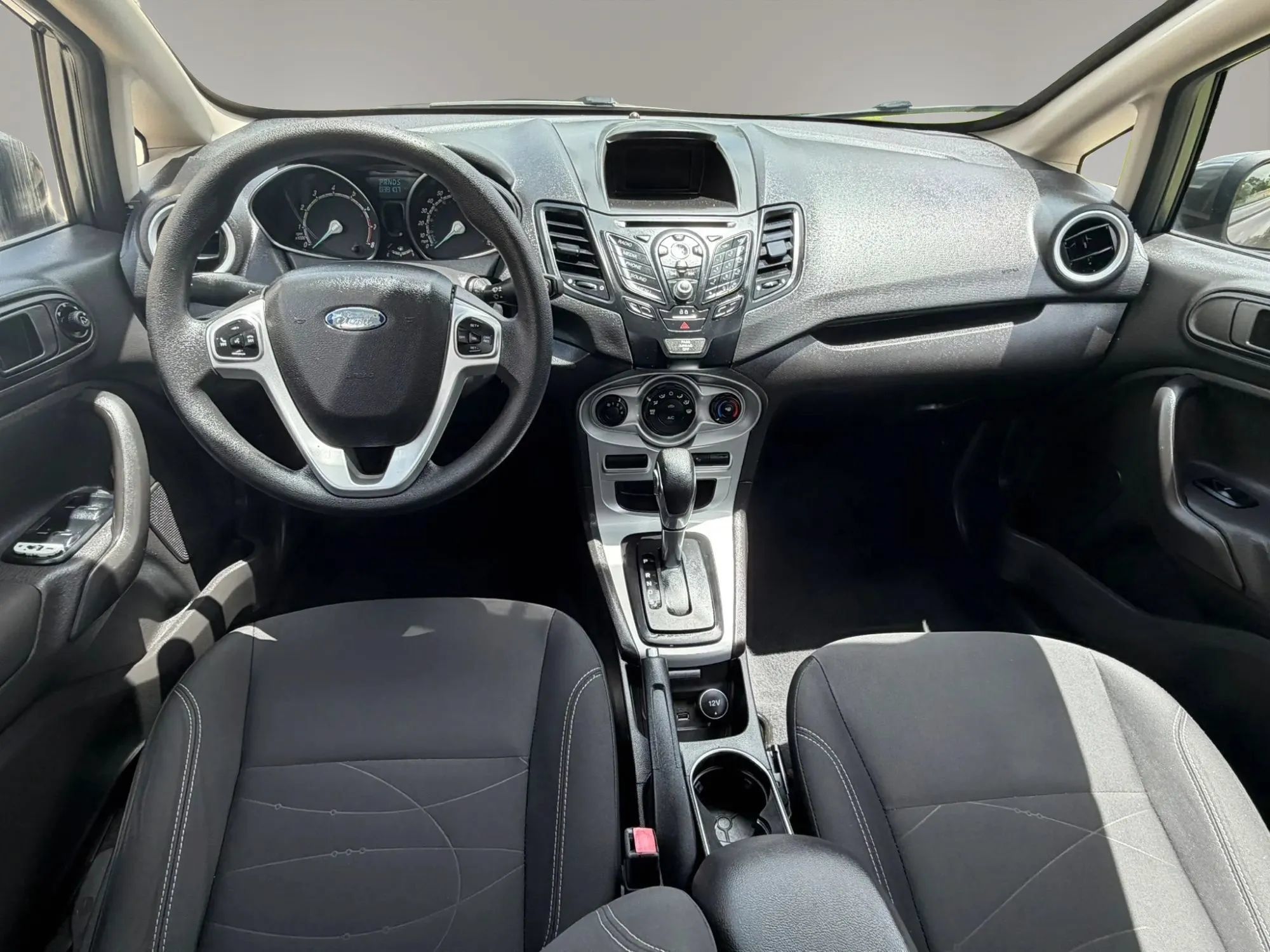Used 2018 Ford Fiesta SE FWD image 10