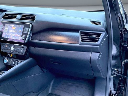 Used 2024 Nissan Leaf SV Plus image 25