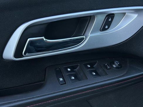 Used 2015 Chevrolet Equinox LT w/ Driver Convenience Package image 9