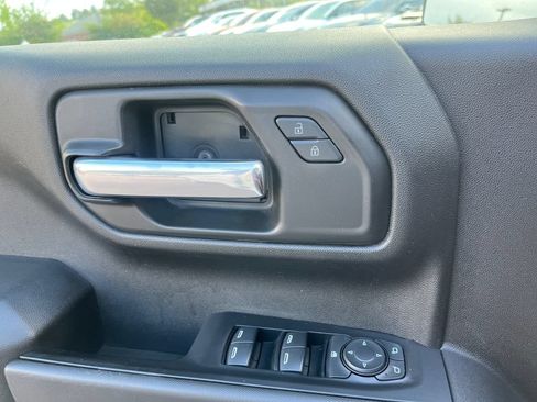 Used 2021 Chevrolet Silverado 1500 W/T w/ WT Value Package AWD/4WD image 12