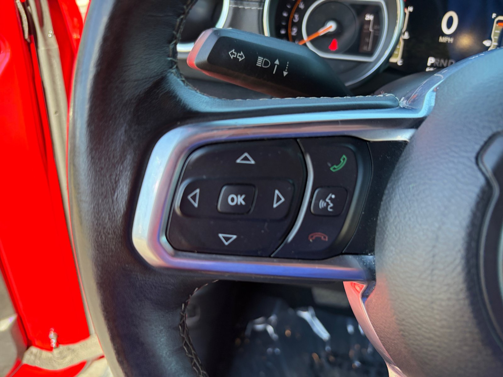 Used 2019 Jeep Wrangler Unlimited Sahara w/ Dual Top Group AWD/4WD image 14