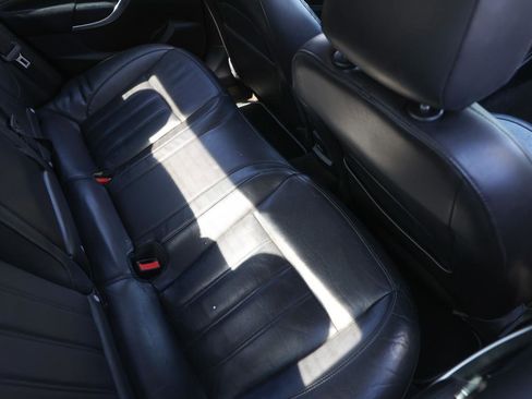 Used 2013 Buick Regal Premium image 12