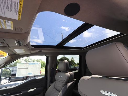 New 2025 Ford F350 Platinum w/ Platinum Plus Package image 5