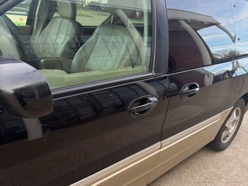 Used 2000 Ford Windstar image 3