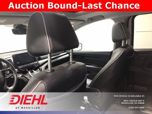 Used 2023 Honda Odyssey Elite image 18