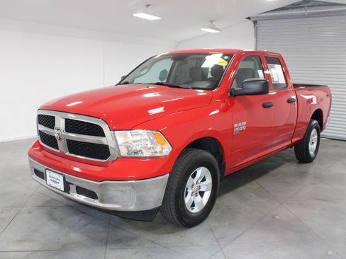 Used 2024 RAM 1500 Classic SLT image 4