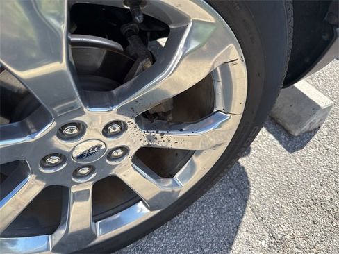 Used 2020 Ford Explorer Platinum image 13