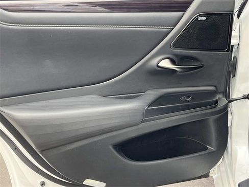 Used 2021 Lexus ES 300h w/ Premium Package image 20