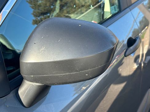 Used 2023 Nissan Rogue S AWD/4WD image 7