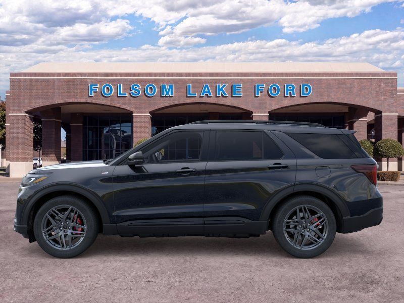 New 2026 Ford Explorer ST-Line w/ ST-Line Street Pack AWD/4WD image 3