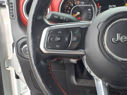 Used 2023 Jeep Gladiator Rubicon w/ Cold Weather Group image 17