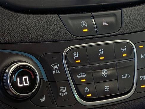 Used 2022 Chevrolet Malibu LT FWD image 6