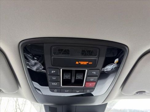 New 2026 Kia Carnival SX Prestige image 21