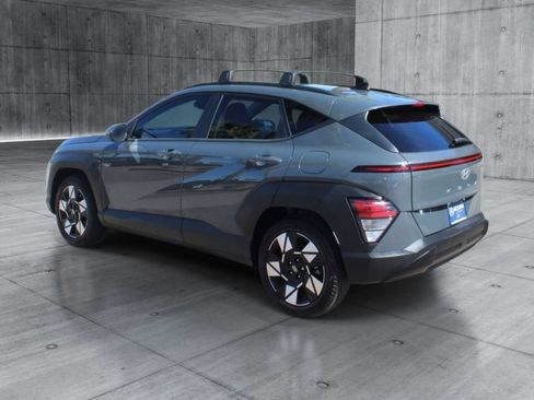 Used 2025 Hyundai Kona SEL FWD image 3