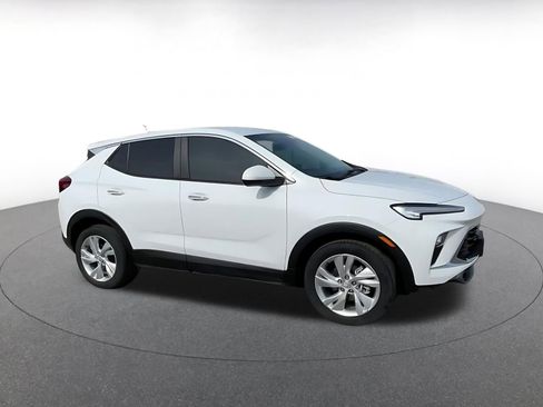 Used 2025 Buick Encore GX Preferred image 2