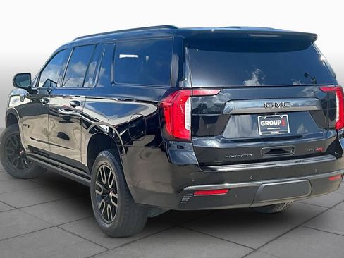 Used 2023 GMC Yukon XL AT4 w/ AT4 Premium Package AWD/4WD image 12