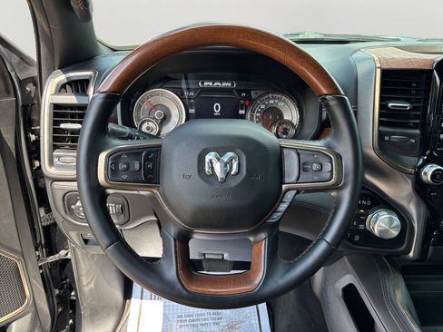 Used 2022 RAM 1500 Limited w/ Body Color Bumper Group AWD/4WD image 19