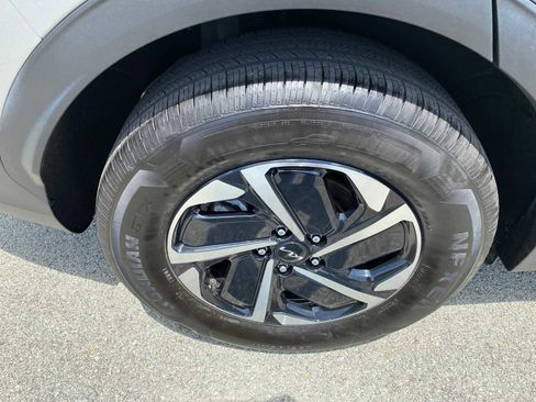 Used 2023 Kia Sportage LX image 38