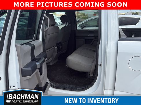 Used 2018 Ford F150 XLT w/ Equipment Group 302A Luxury AWD/4WD image 10