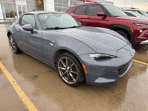 Used 2020 MAZDA MX-5 Miata RF Grand Touring RWD image 11